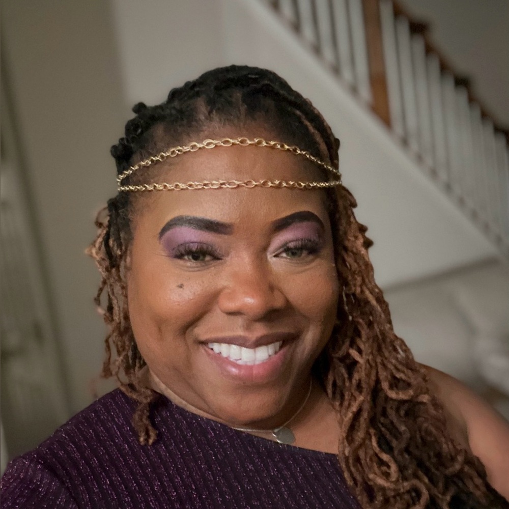 Meet your Posher, Kendra